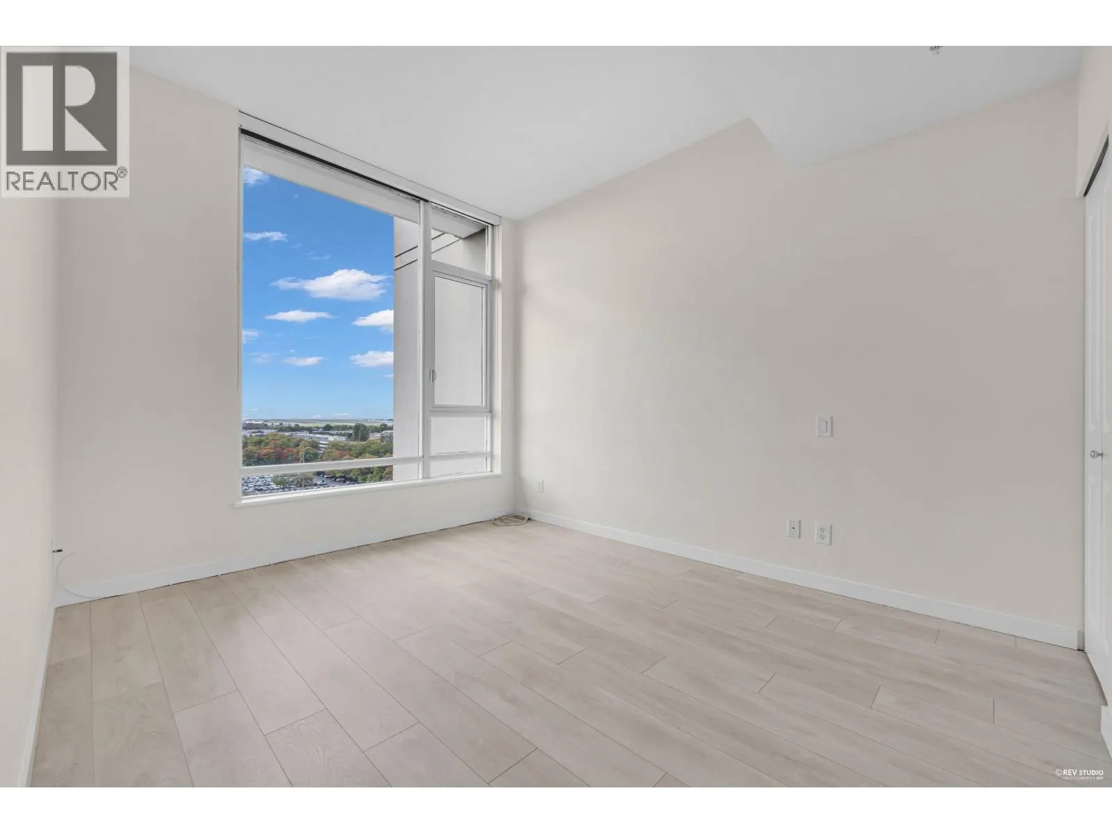 1905 5088 KWANTLEN STREET