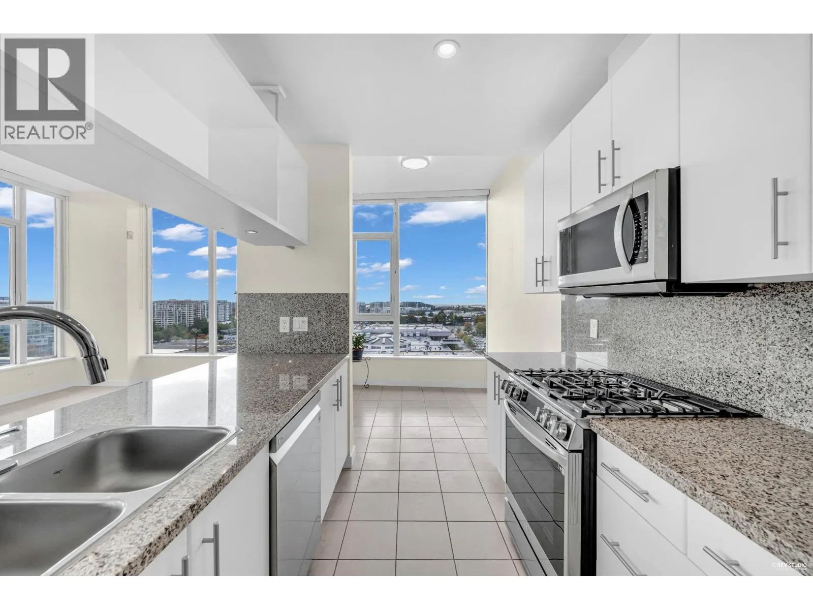 1905 5088 KWANTLEN STREET