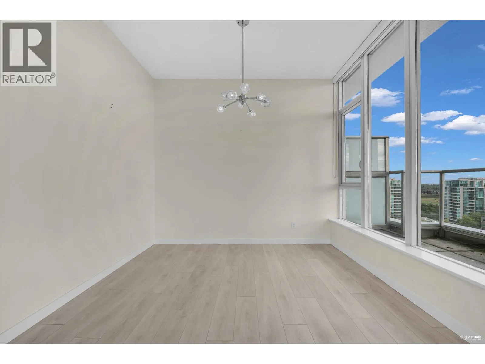 1905 5088 KWANTLEN STREET