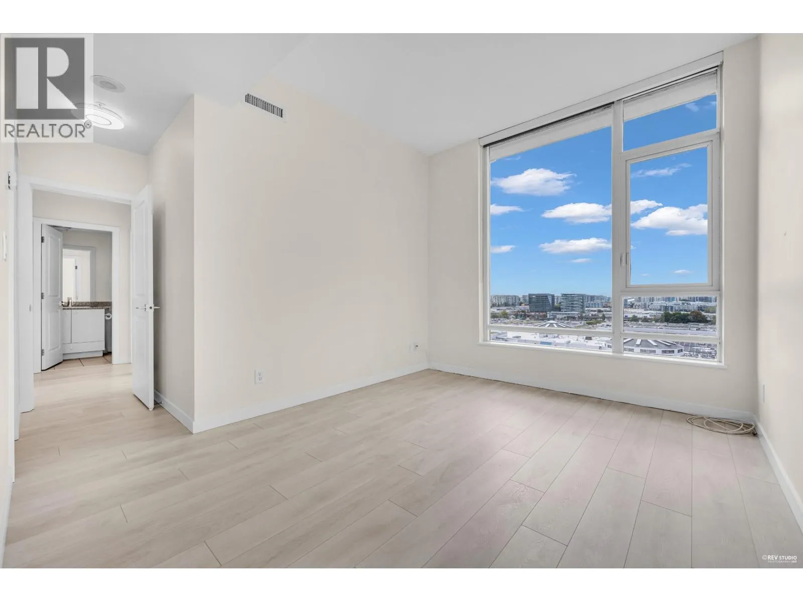 1905 5088 KWANTLEN STREET