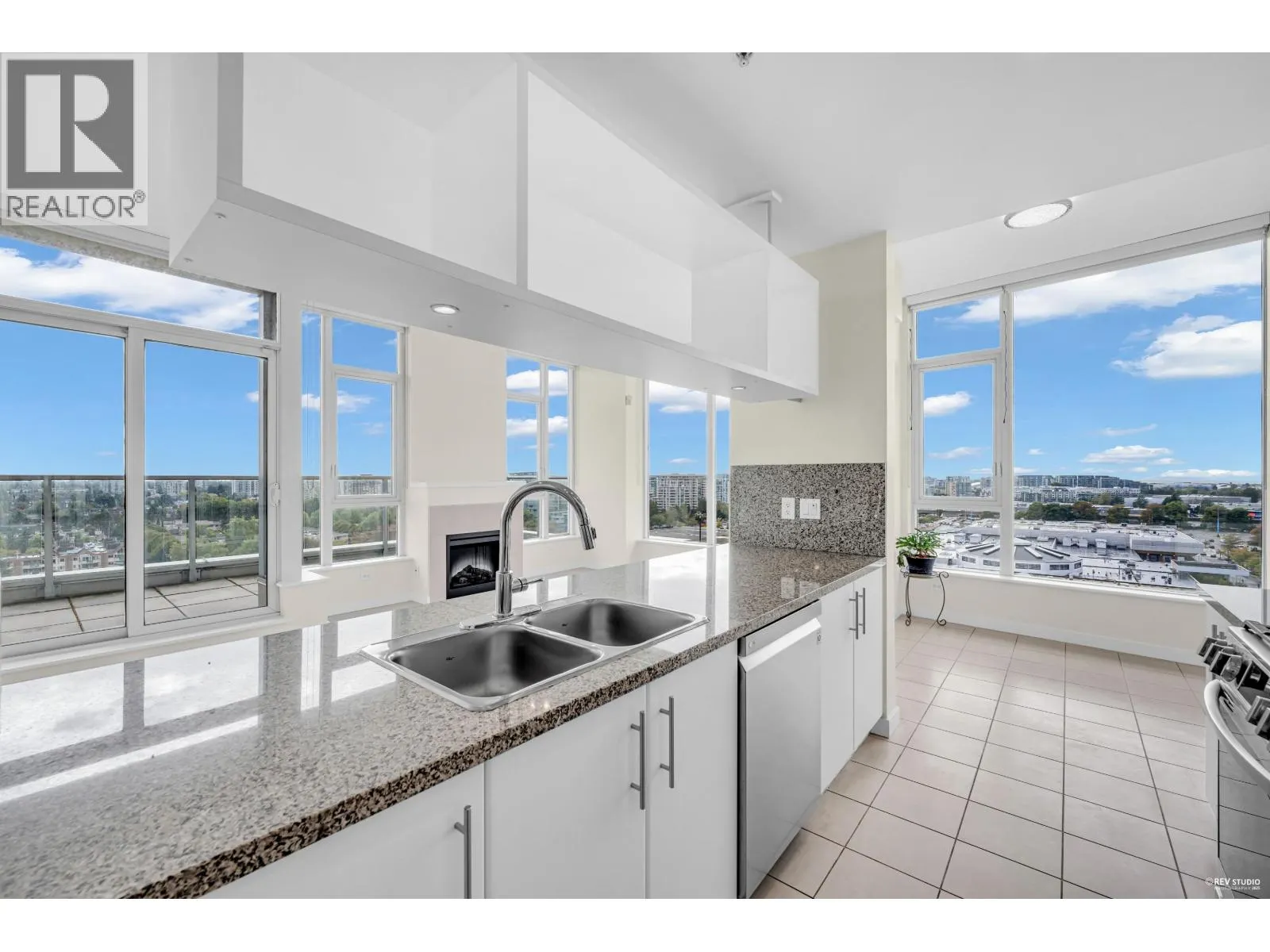 1905 5088 KWANTLEN STREET