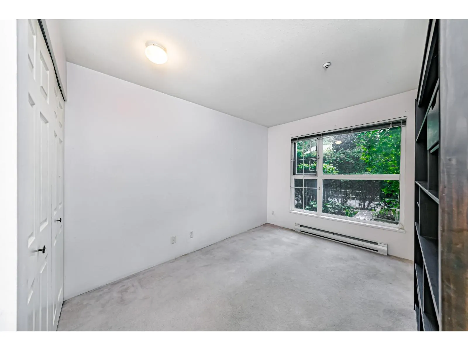 D102 9838 WHALLEY BOULEVARD