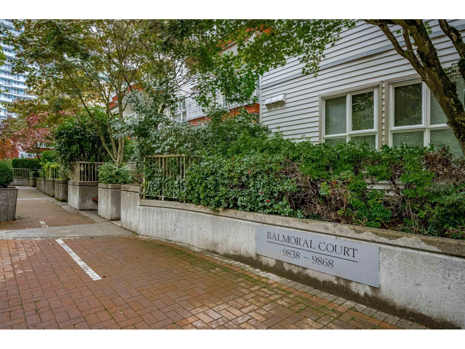 D102 9838 WHALLEY BOULEVARD