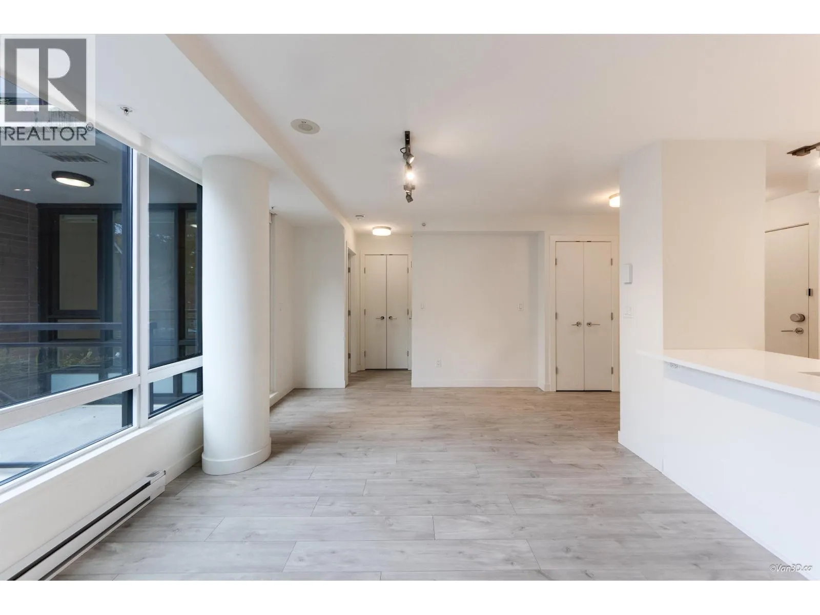 3xx 238 W BROADWAY