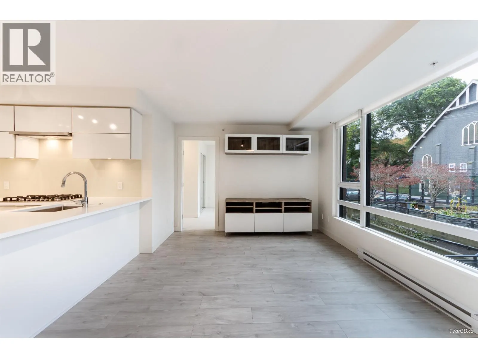 3xx 238 W BROADWAY