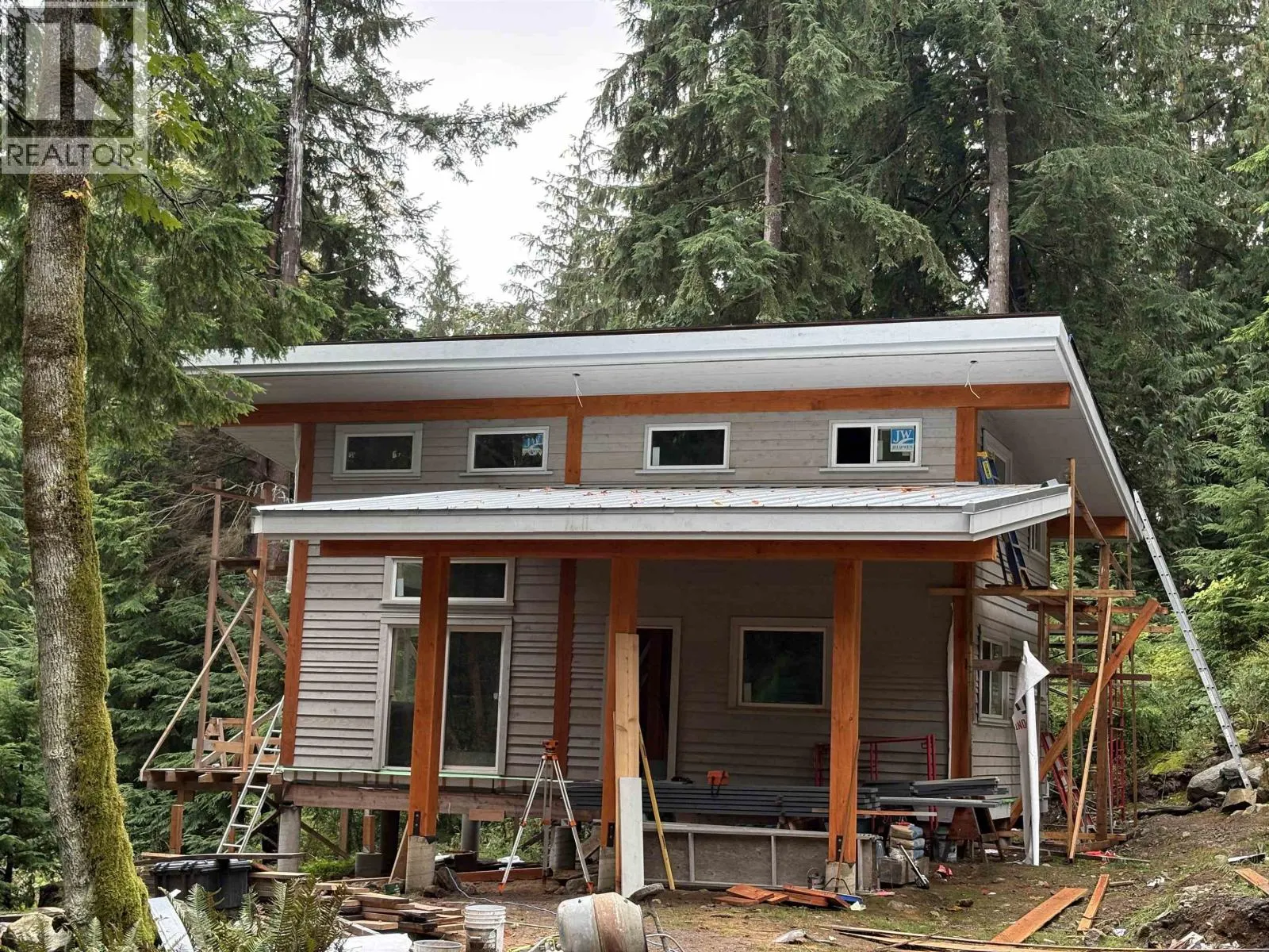 883 WEST BAY ROAD