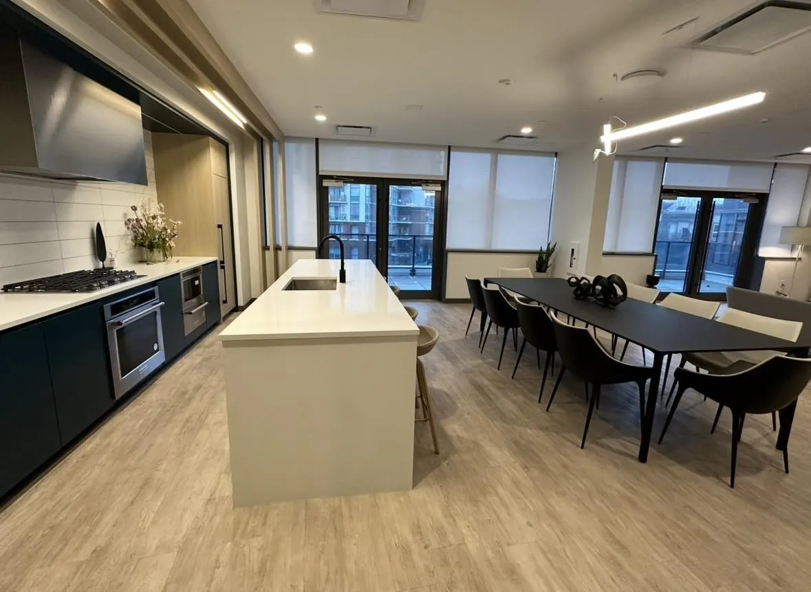 2403 13428 105 AVENUE