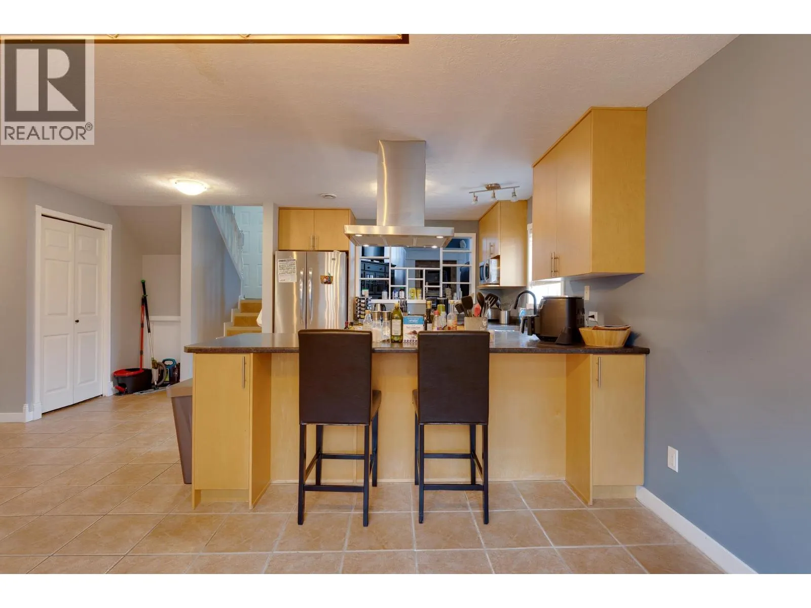 2901 CHRISTOPHER CRESCENT