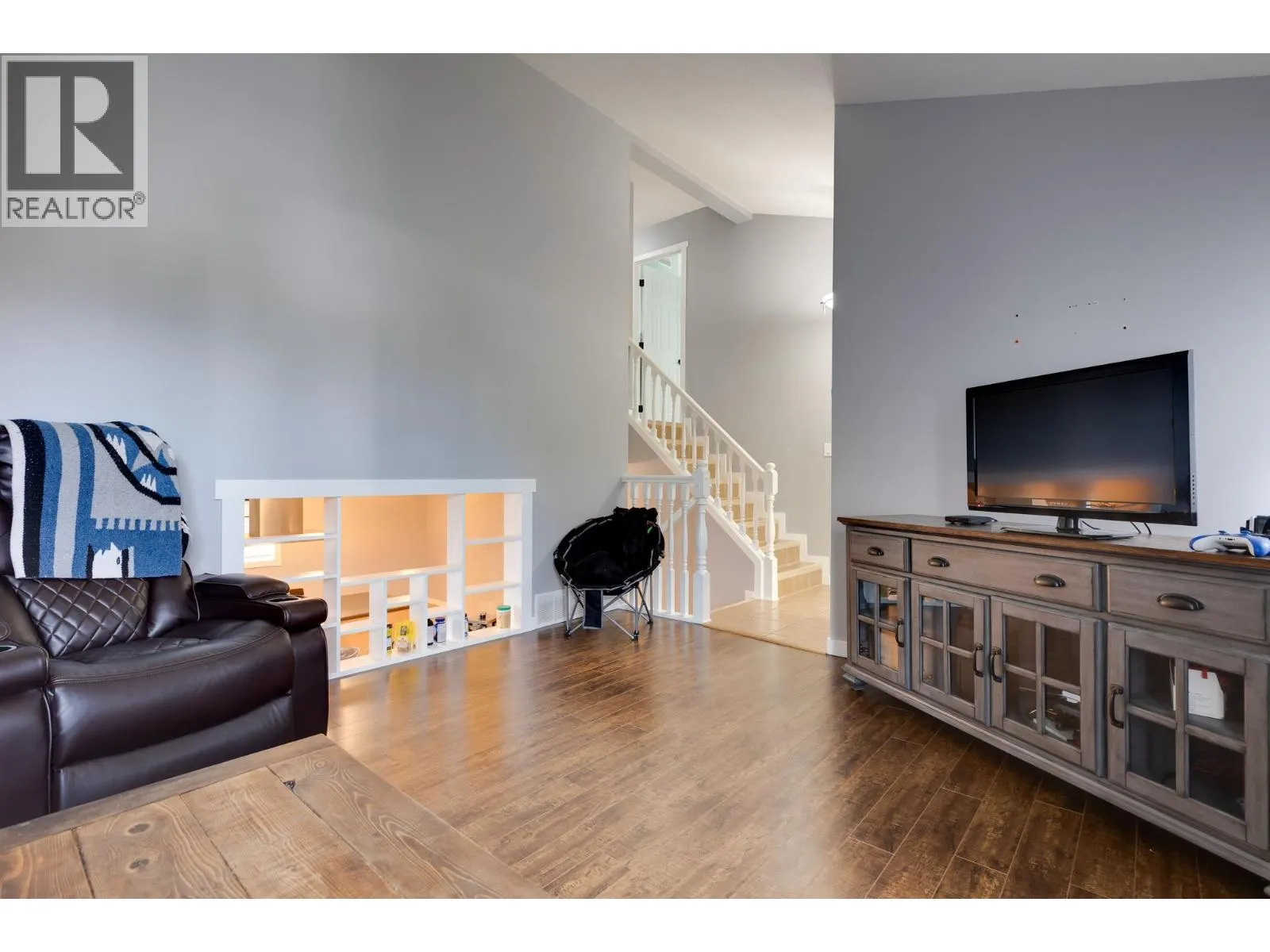 2901 CHRISTOPHER CRESCENT