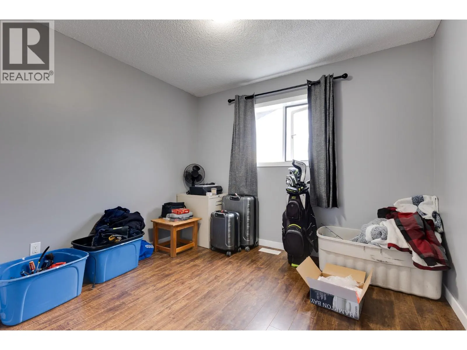 2901 CHRISTOPHER CRESCENT
