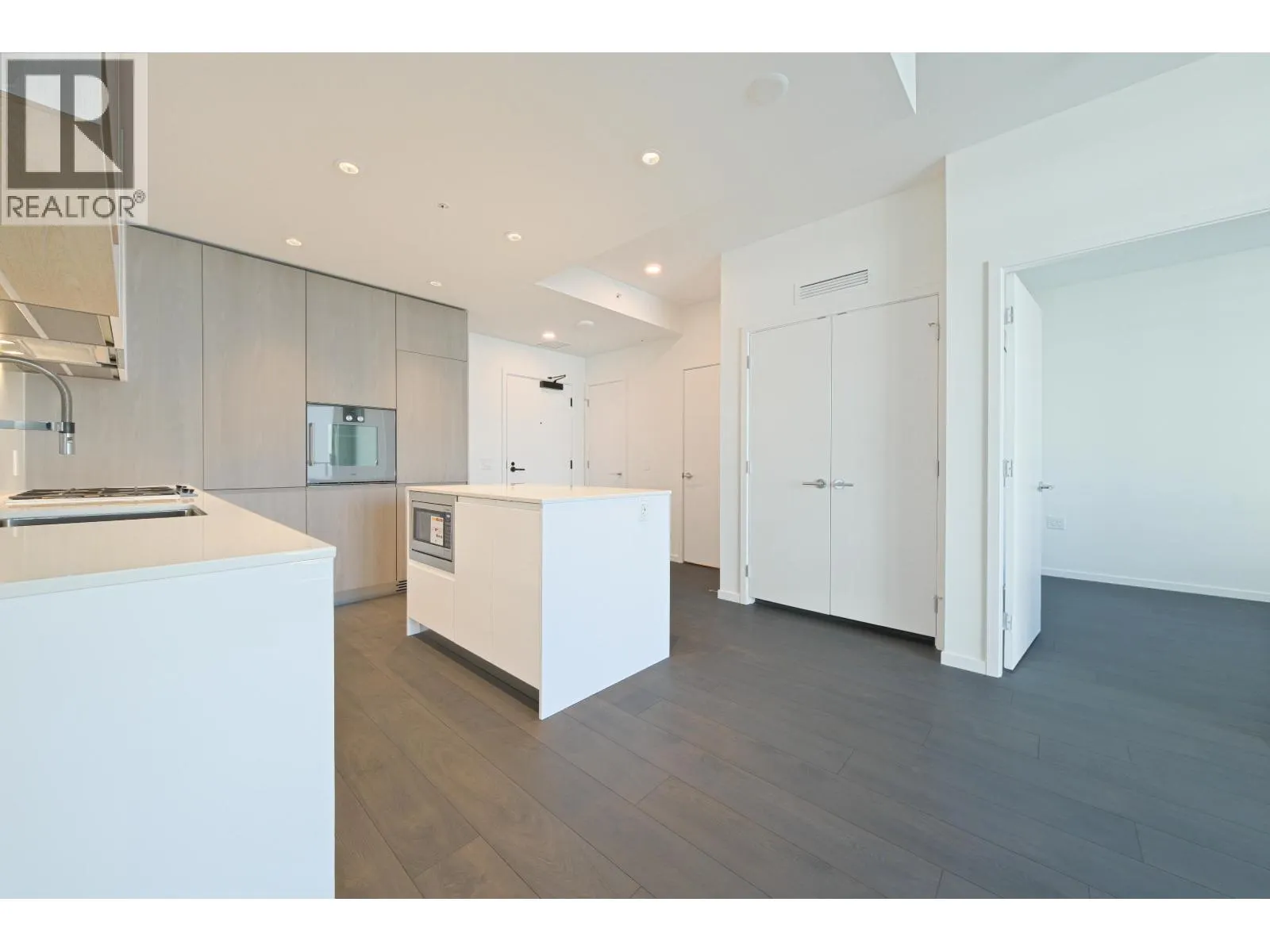 762 6600 MINORU BOULEVARD