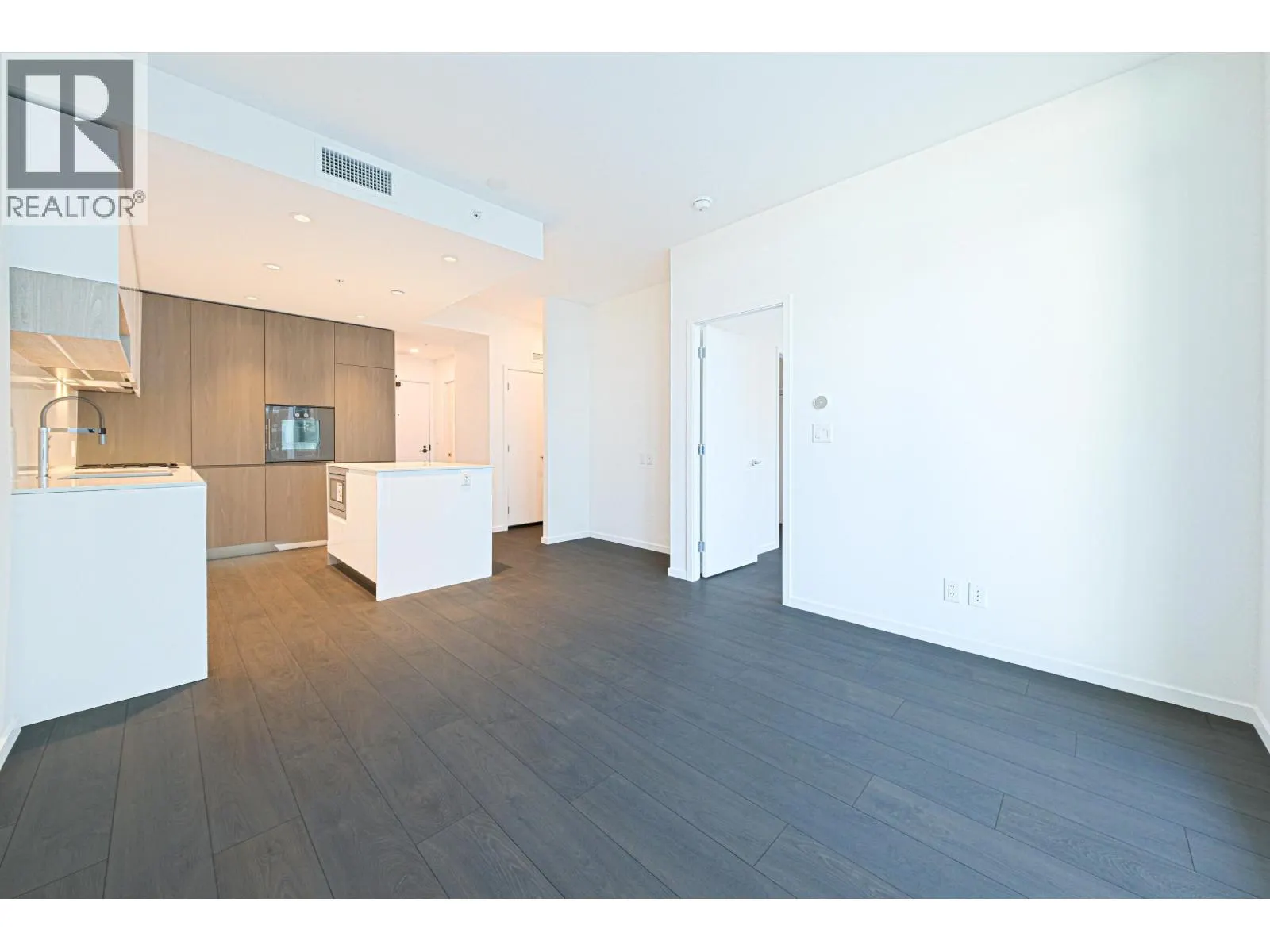 752 6500 MINORU BOULEVARD