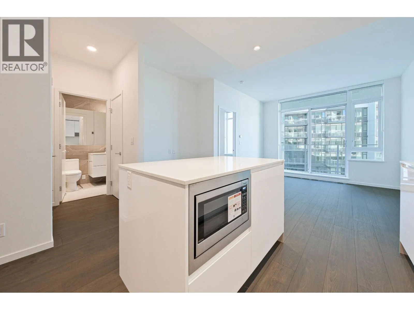 752 6500 MINORU BOULEVARD