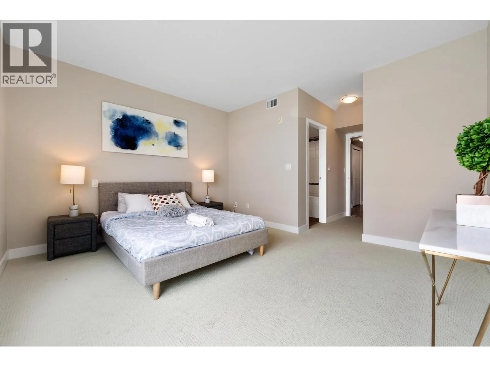 311 14300 RIVERPORT WAY