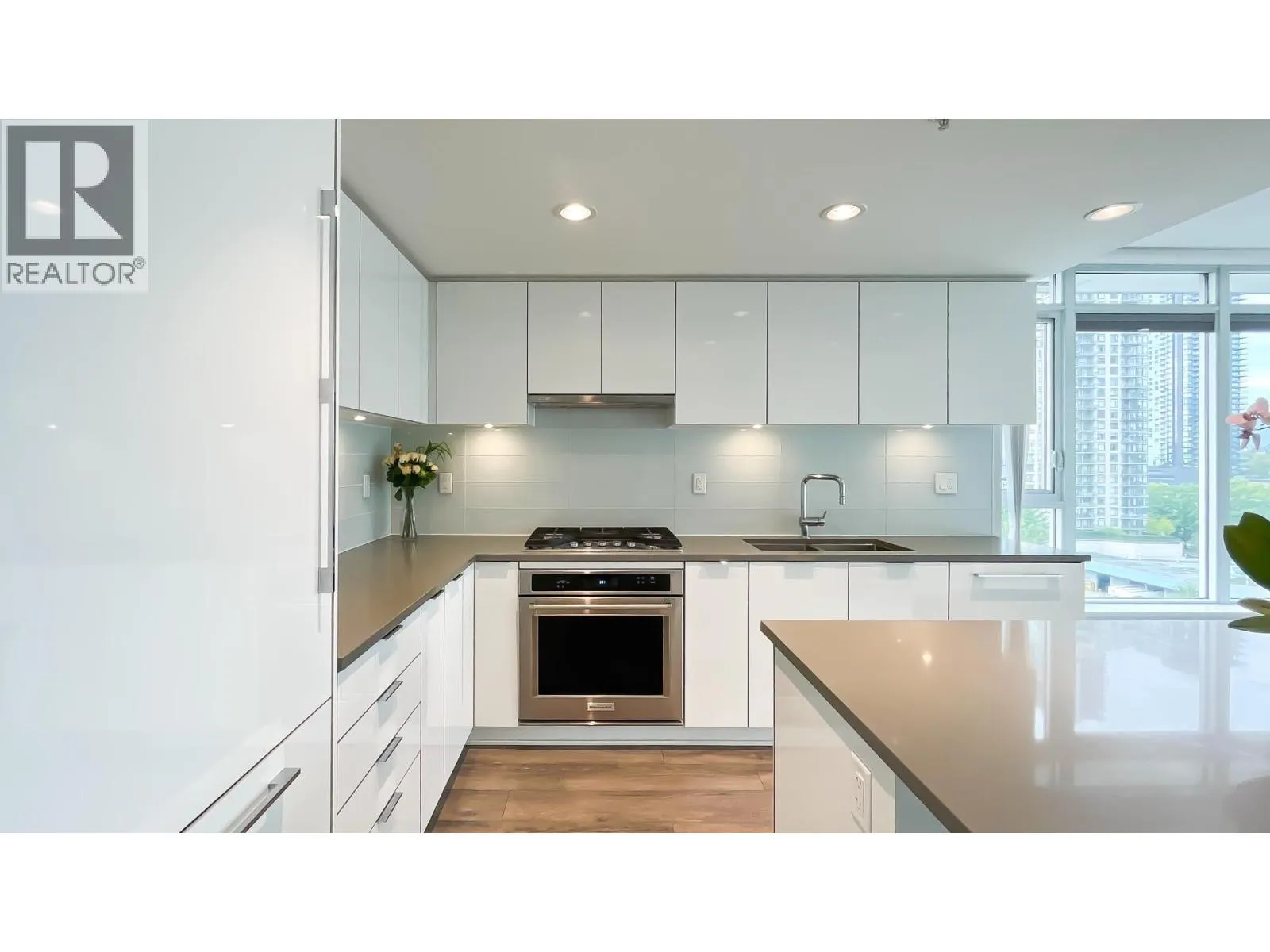 1008 2388 MADISON AVENUE