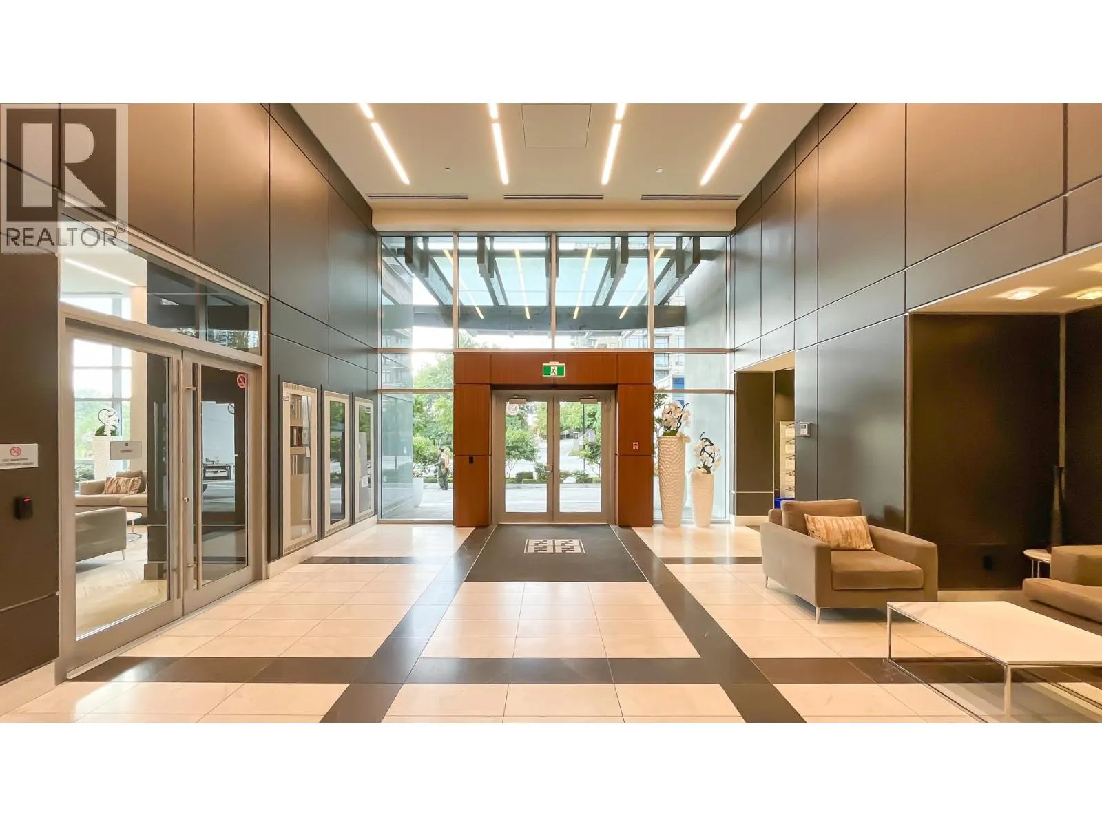 1008 2388 MADISON AVENUE