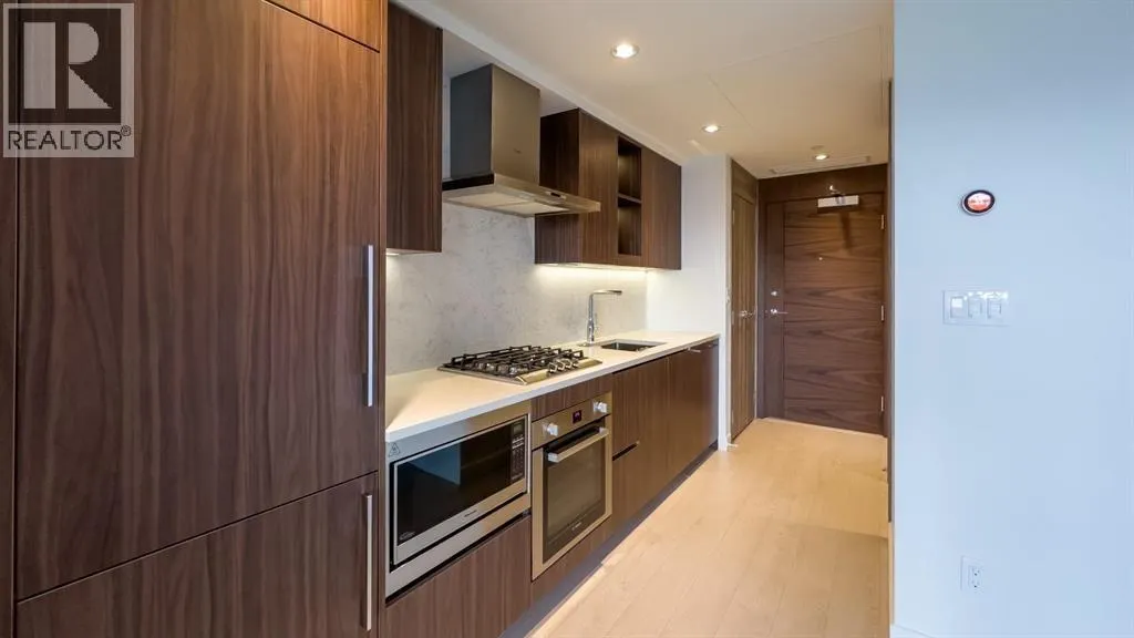 3110 4730 LOUGHEED HIGHWAY