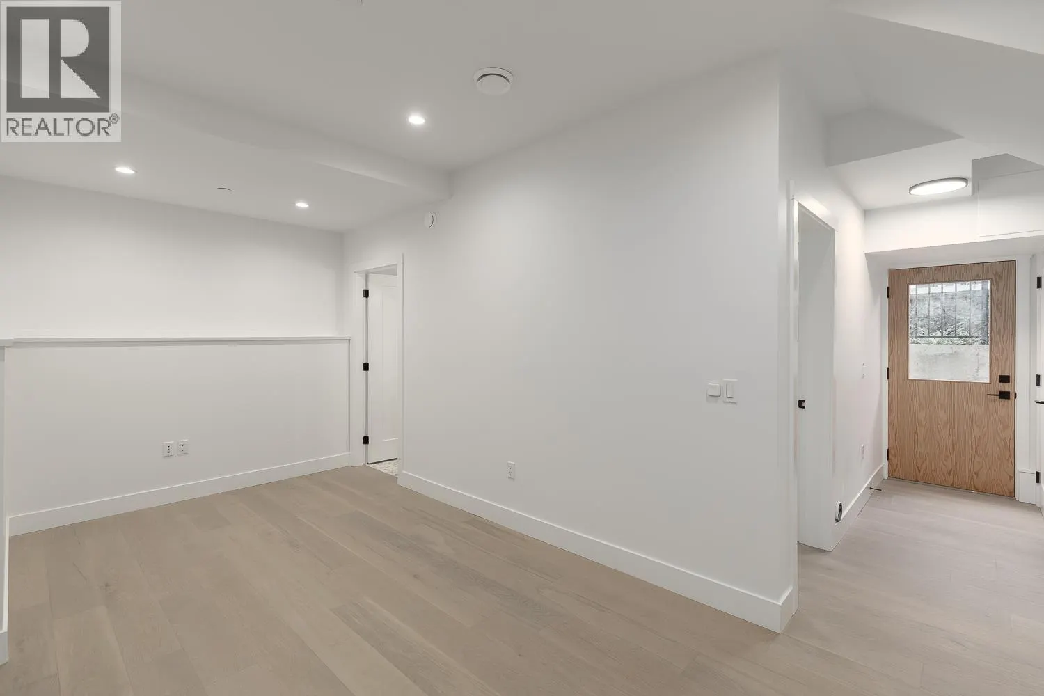 1081 SEMLIN DRIVE
