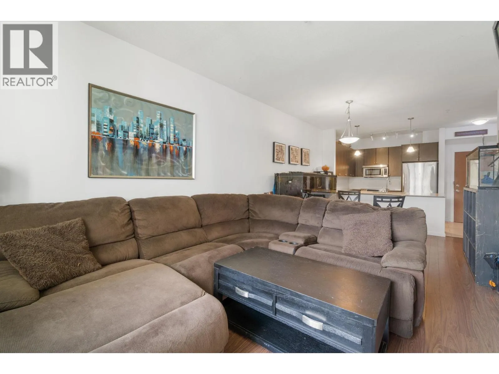 201 290 FRANCIS WAY