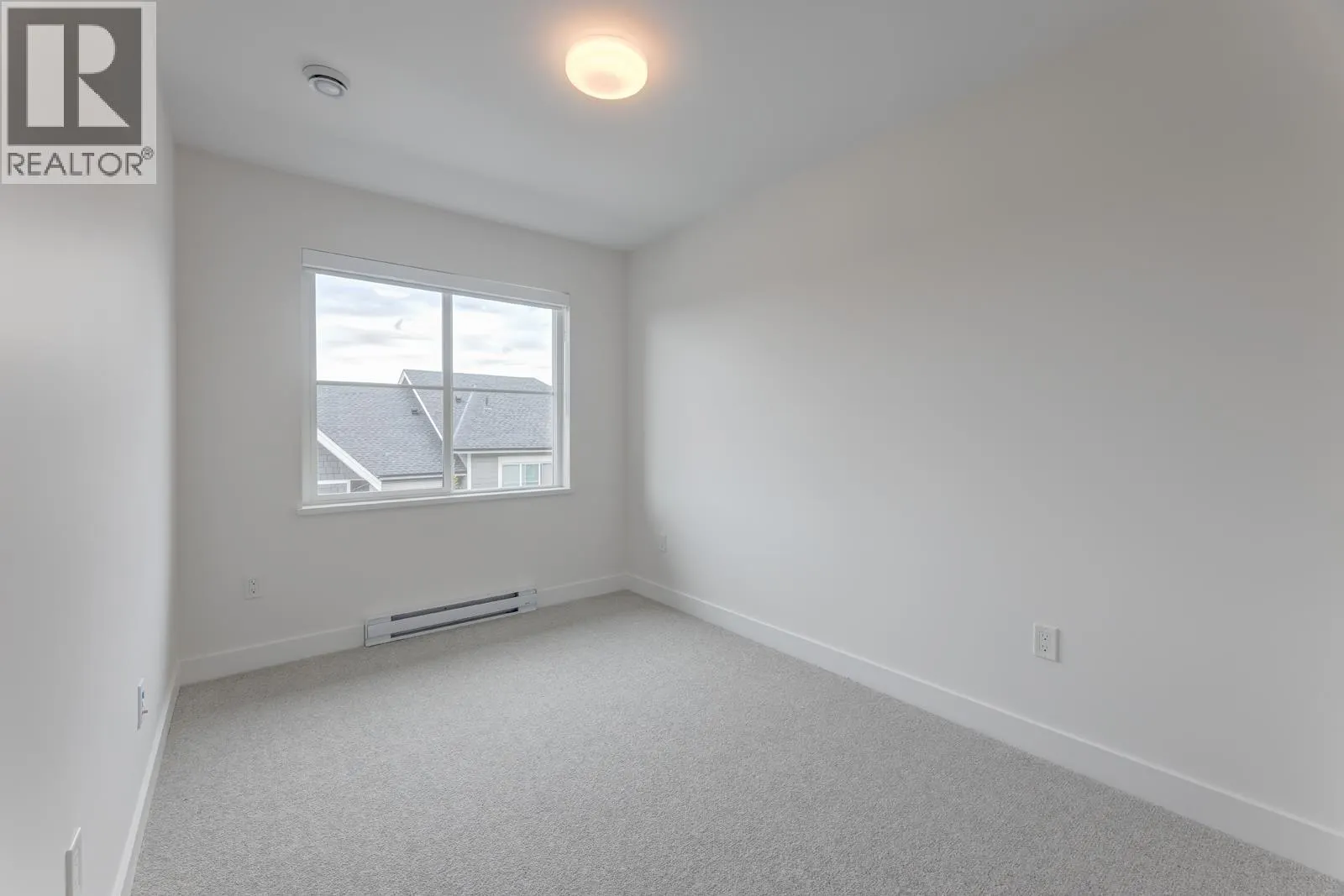 120 3421 QUEENSTON AVENUE