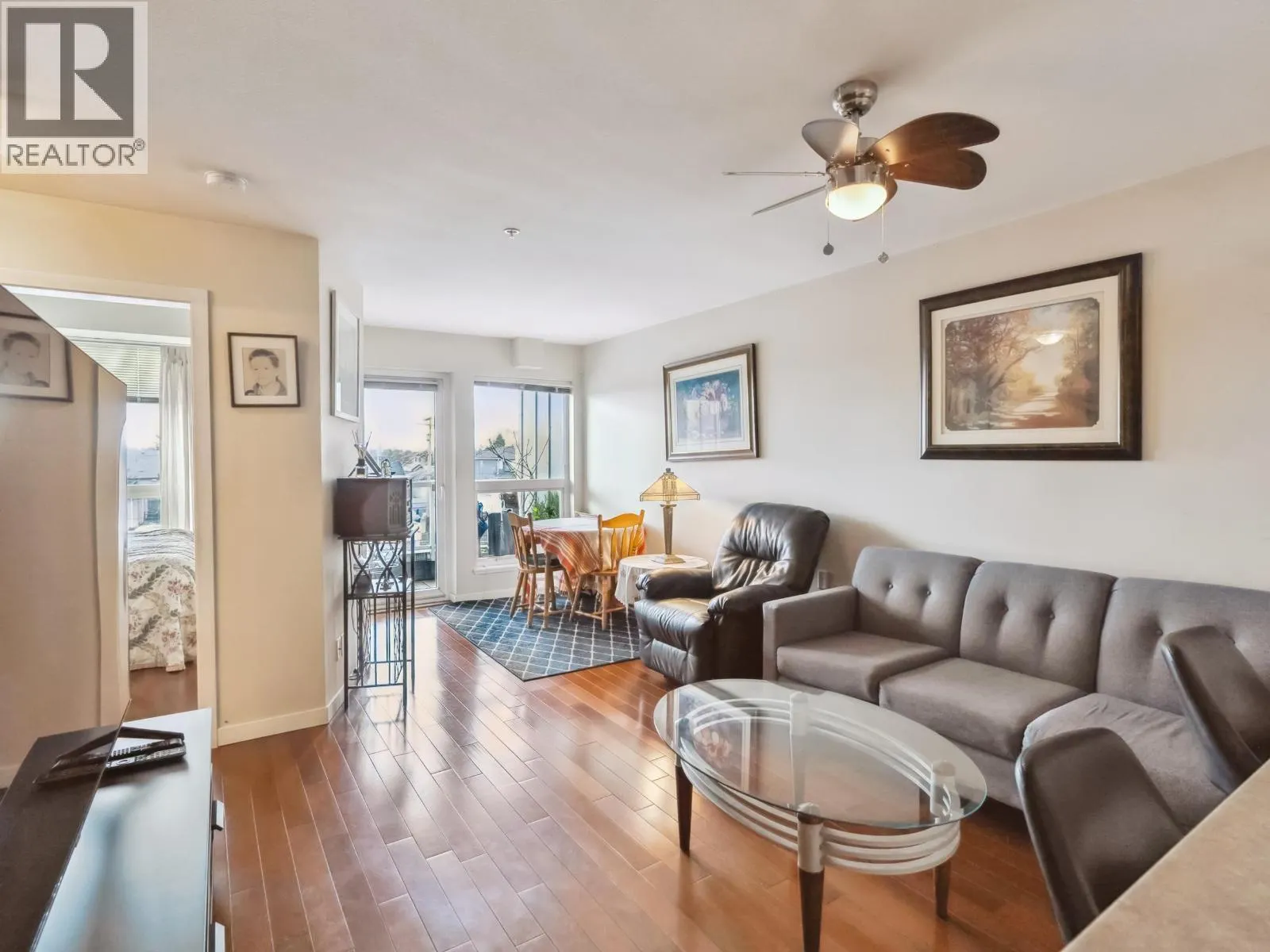 416 2891 E HASTINGS STREET