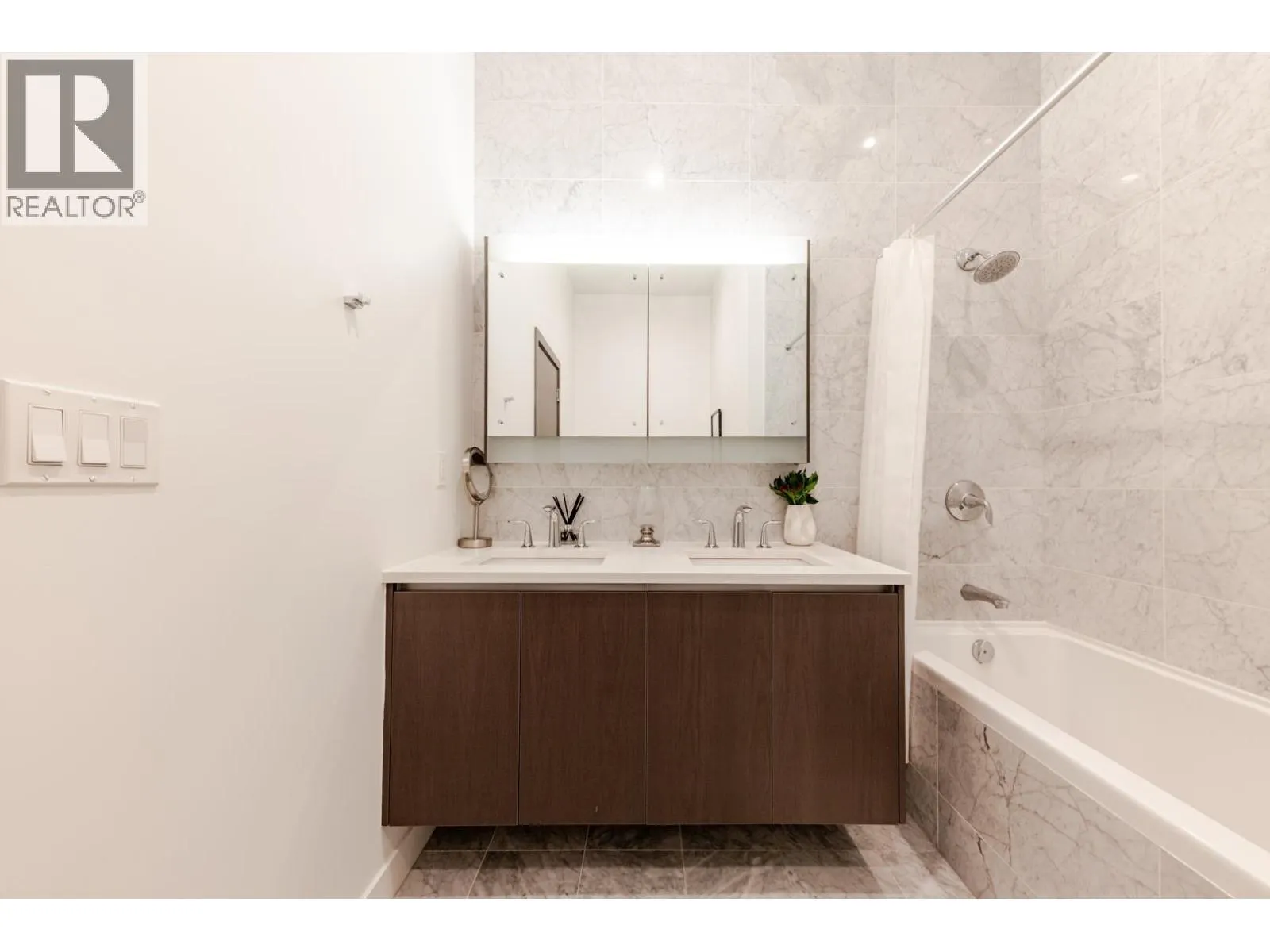 1901 3233 KETCHESON ROAD