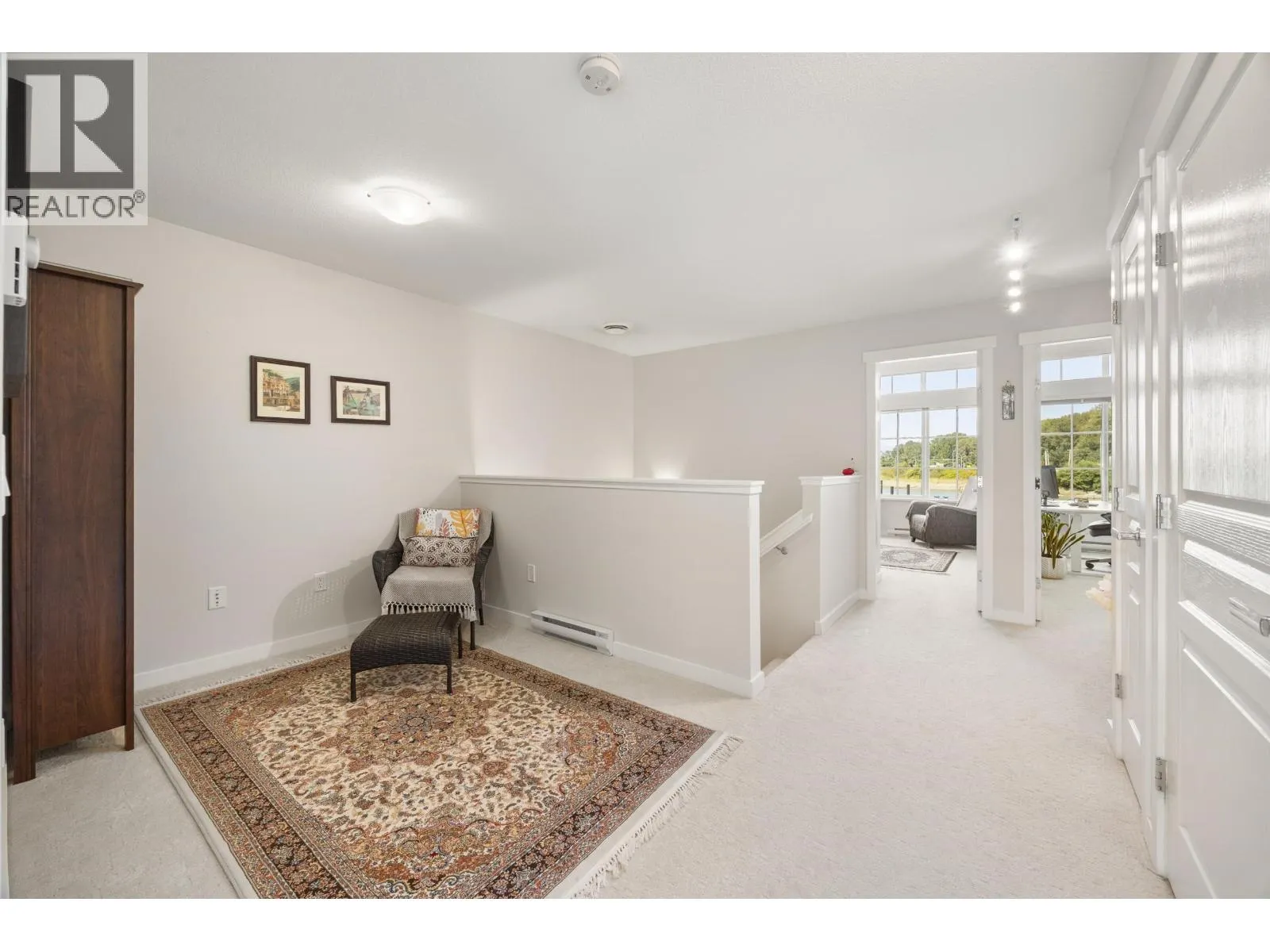 12B 5551 ADMIRAL WAY