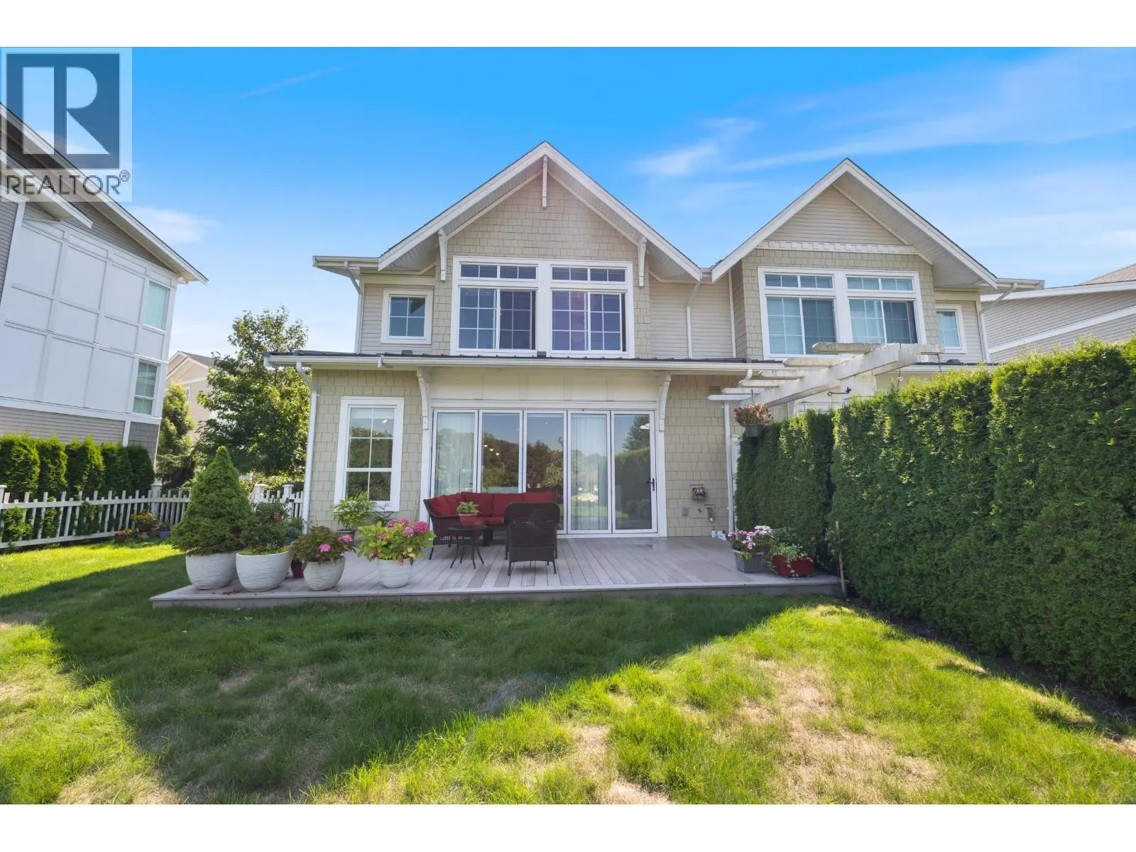 12B 5551 ADMIRAL WAY