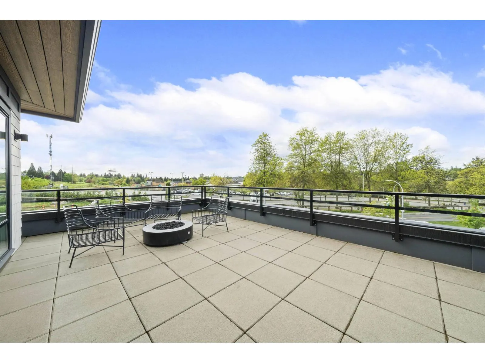 150 15235 SITKA DRIVE