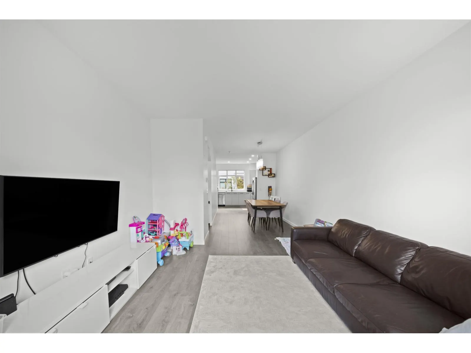 150 15235 SITKA DRIVE