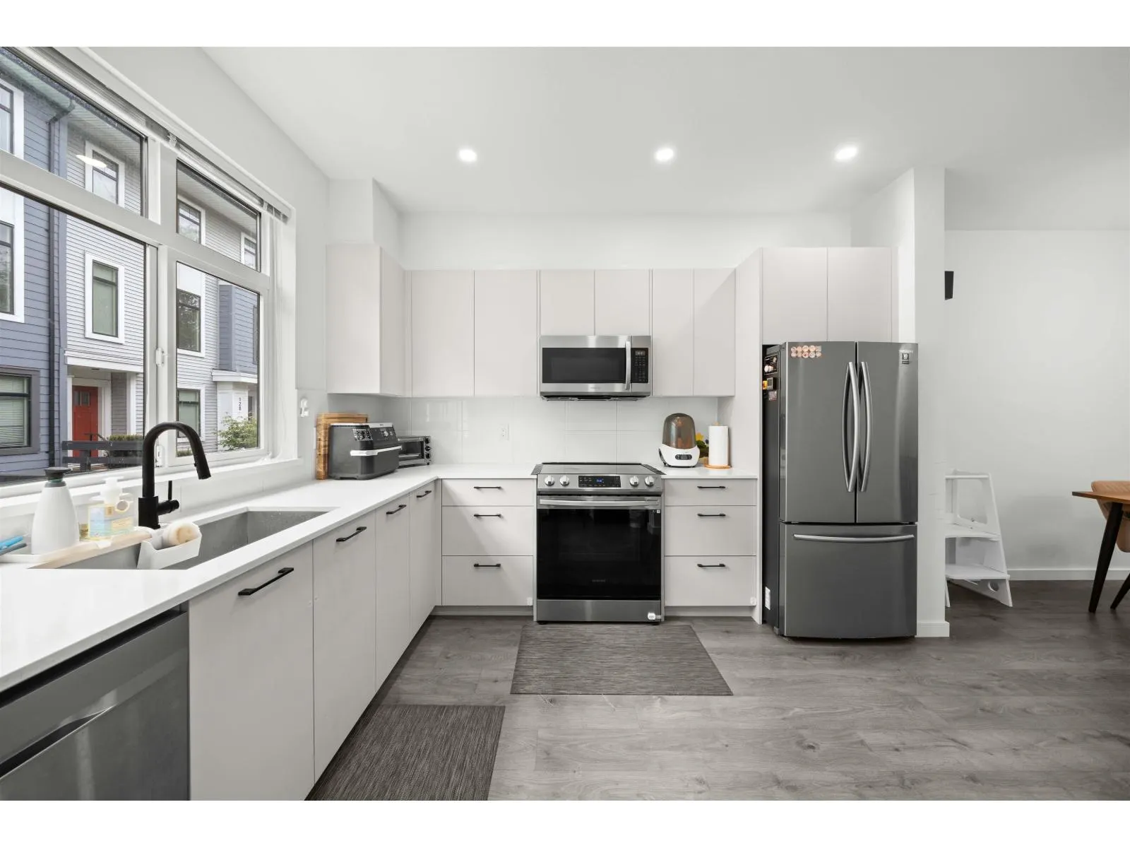 150 15235 SITKA DRIVE