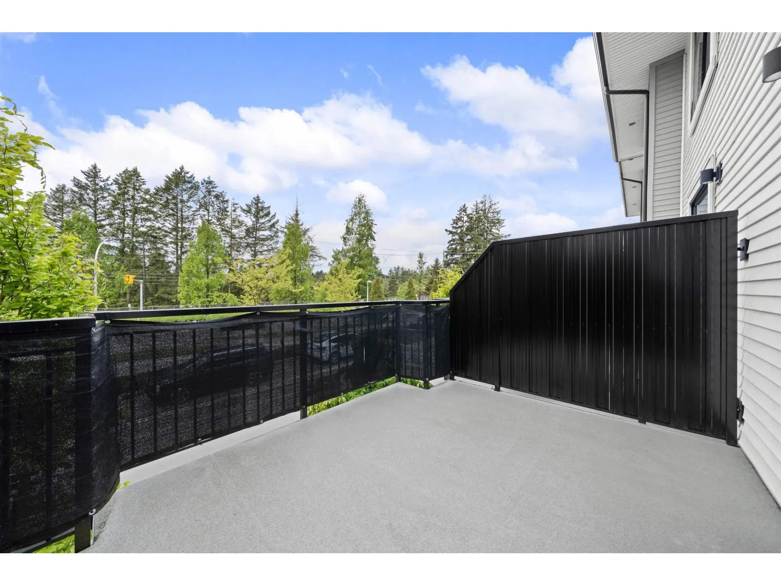 150 15235 SITKA DRIVE