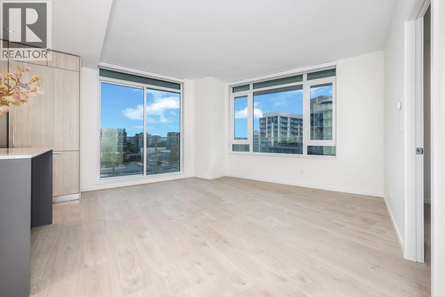 931 6600 MINORU BOULEVARD