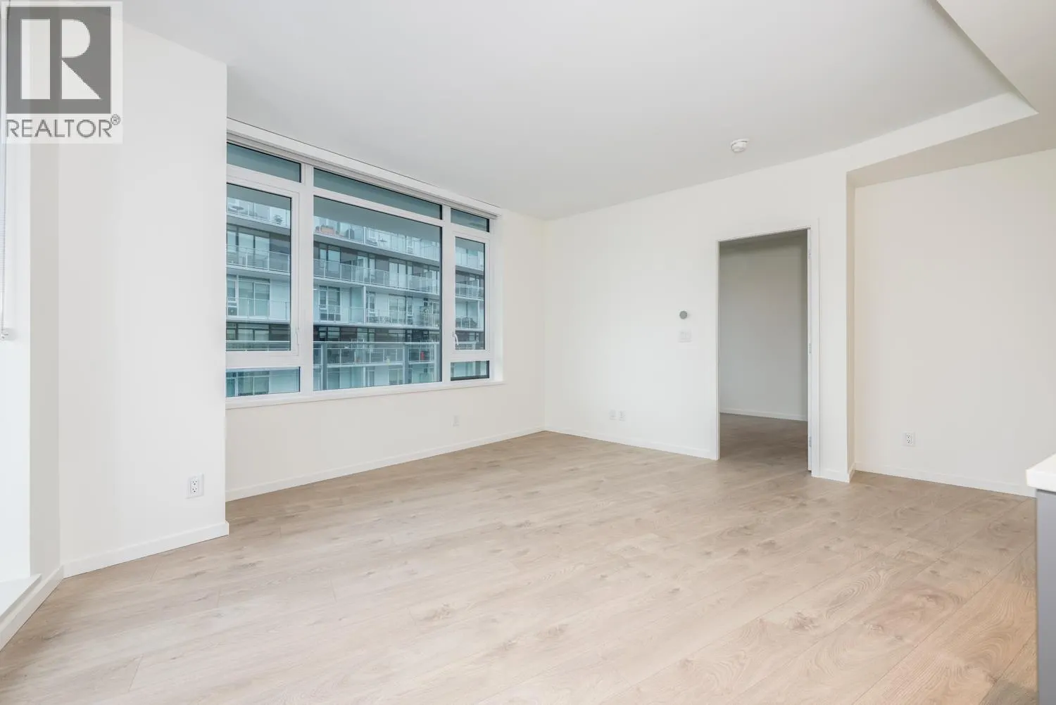 931 6600 MINORU BOULEVARD