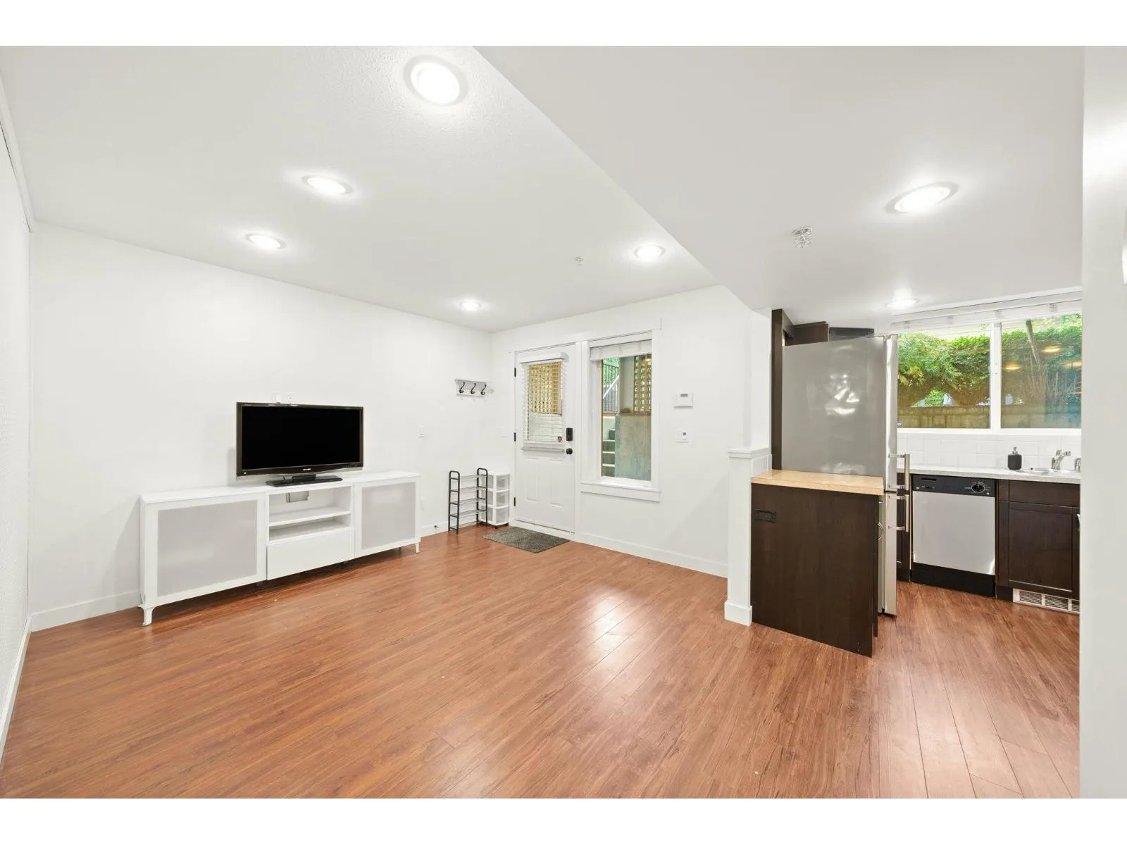 9445 KANAKA STREET