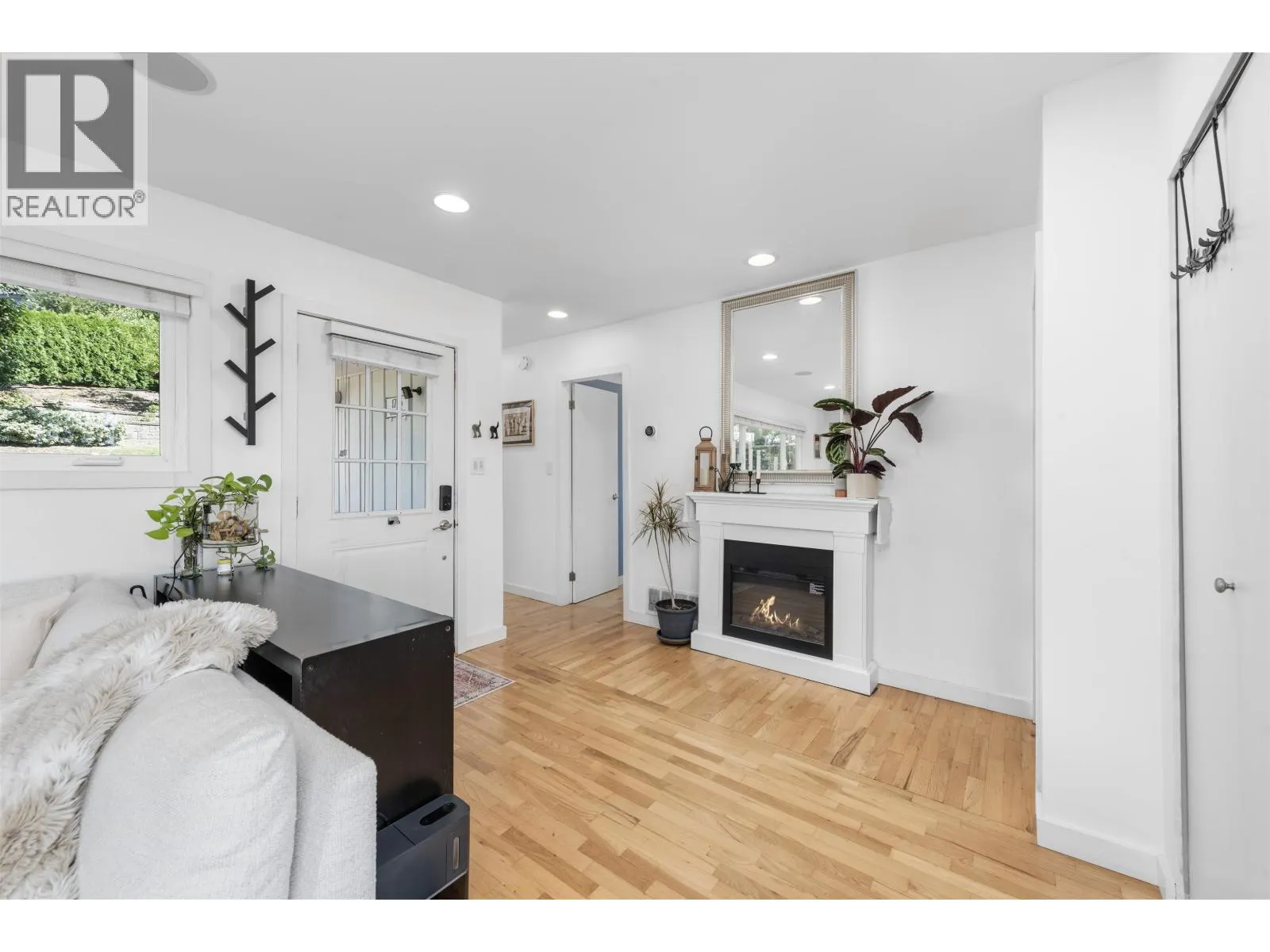 1706 GLENDALE AVENUE