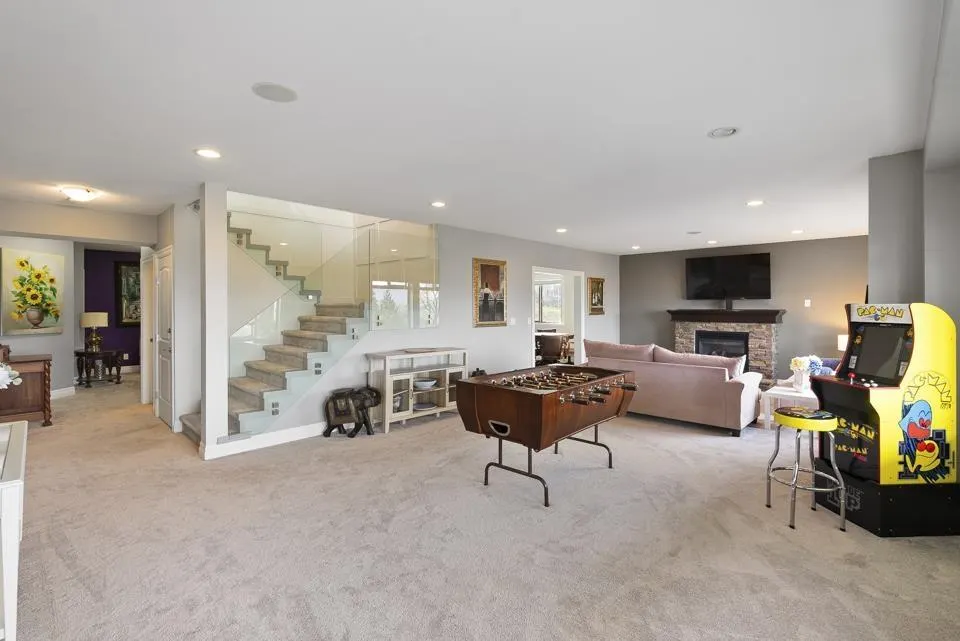 125 51075 FALLS COURT|Eastern Hillsides