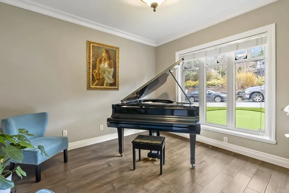 125 51075 FALLS COURT|Eastern Hillsides