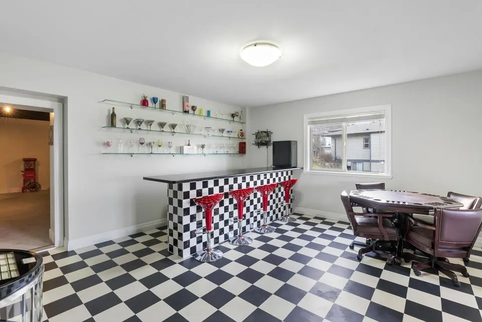 125 51075 FALLS COURT|Eastern Hillsides
