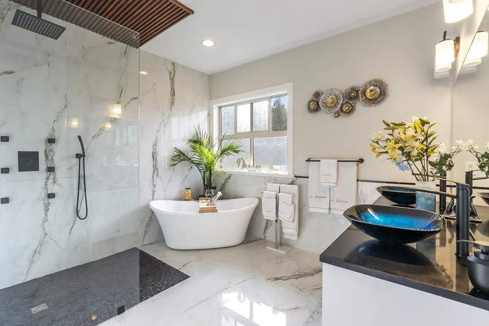125 51075 FALLS COURT|Eastern Hillsides