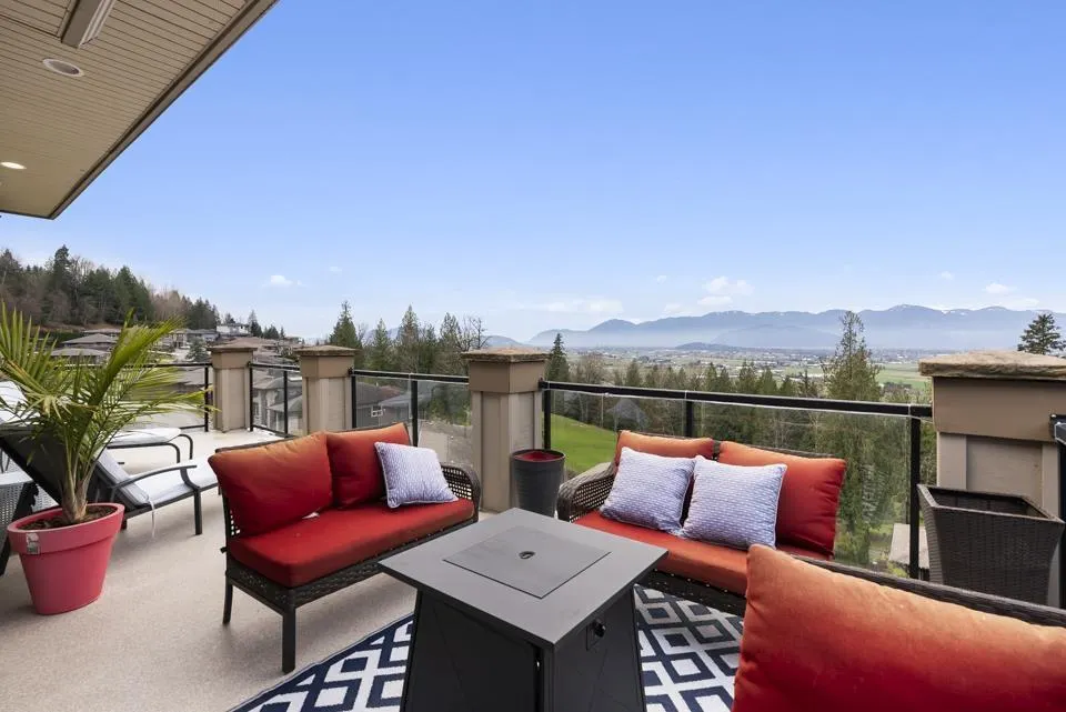 125 51075 FALLS COURT|Eastern Hillsides