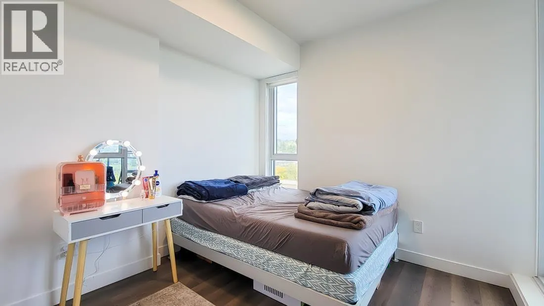 901 901 LOUGHEED HIGHWAY