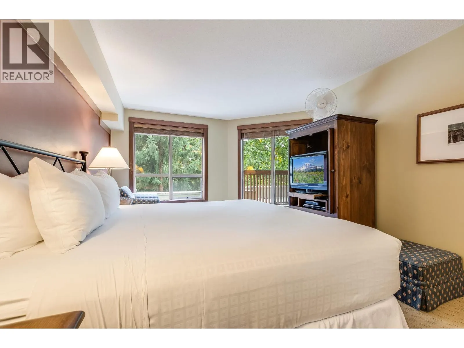 104G 4653 BLACKCOMB WAY