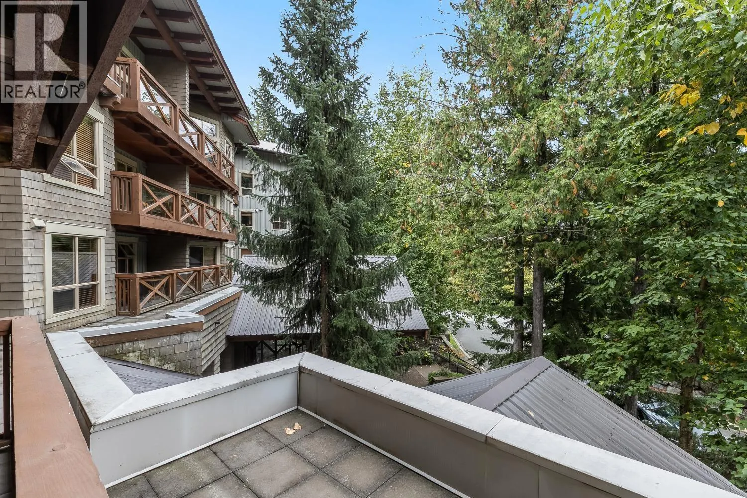 104G 4653 BLACKCOMB WAY