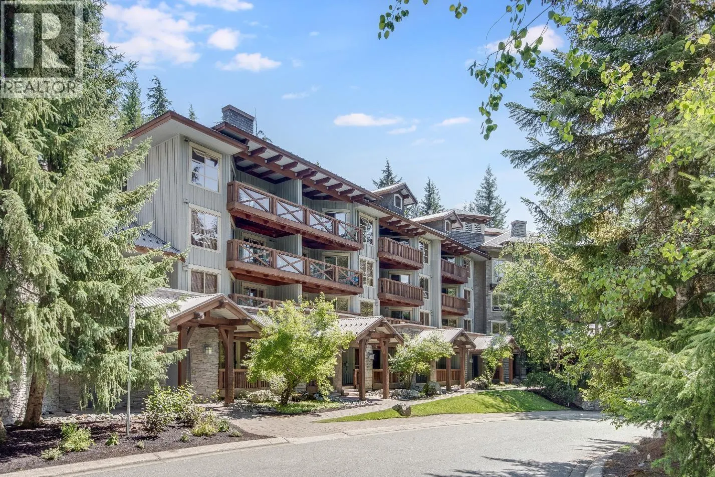 104G 4653 BLACKCOMB WAY