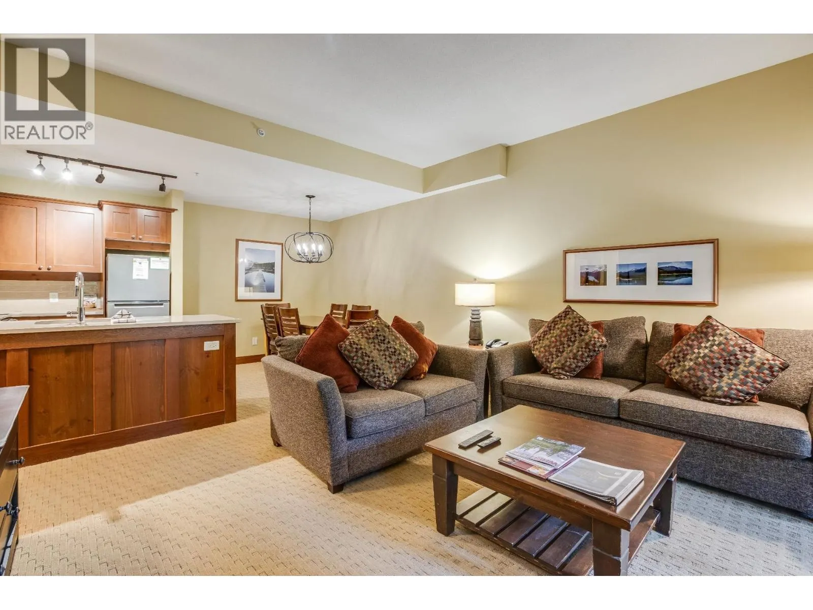 104G 4653 BLACKCOMB WAY