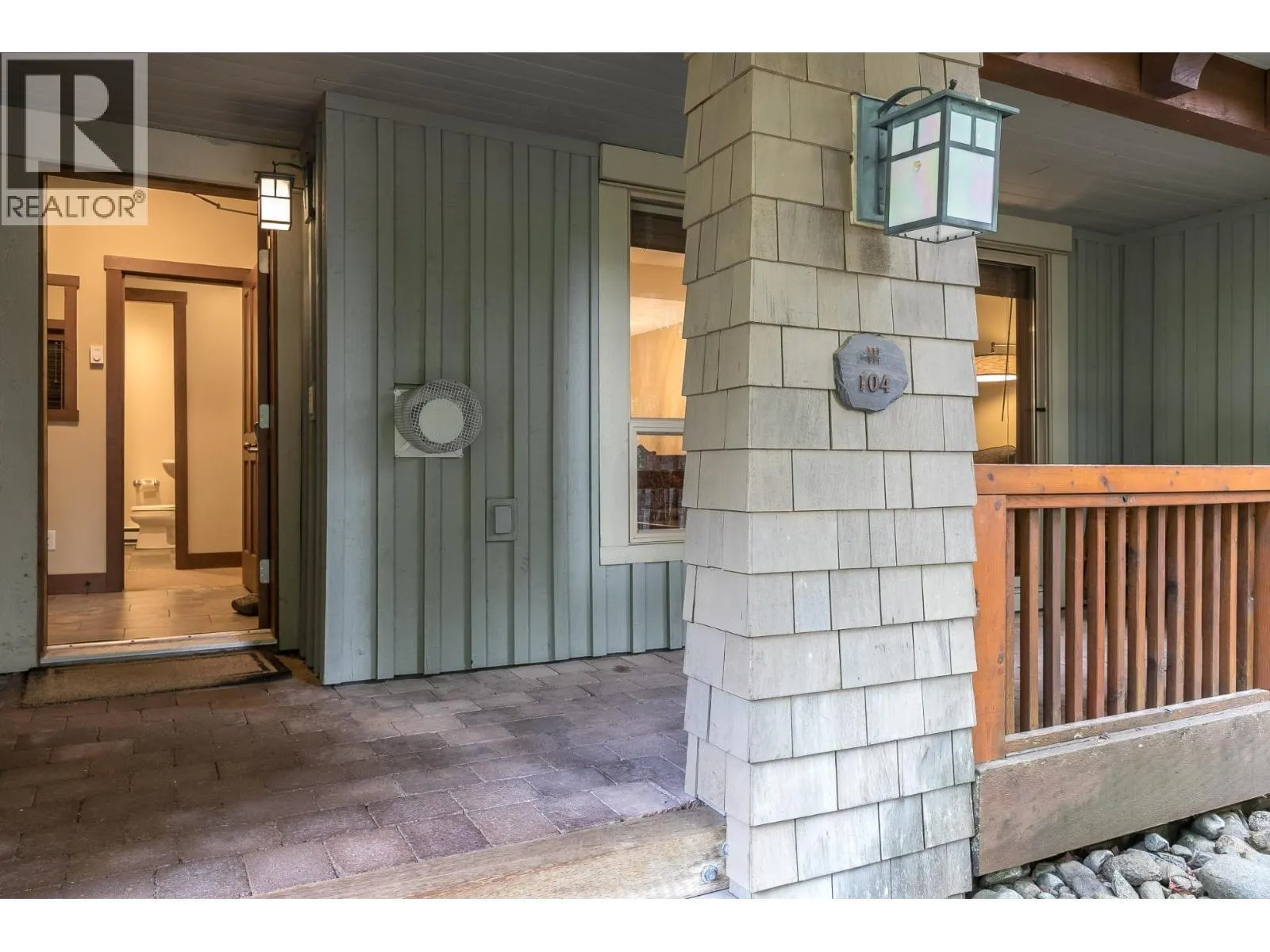 104G 4653 BLACKCOMB WAY