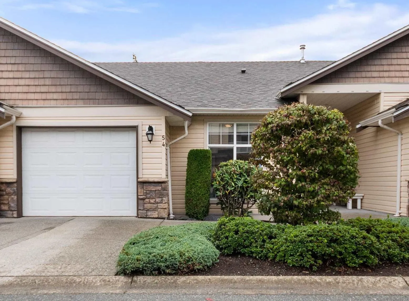 54 8590 SUNRISE DRIVE|Chilliwack Mountain