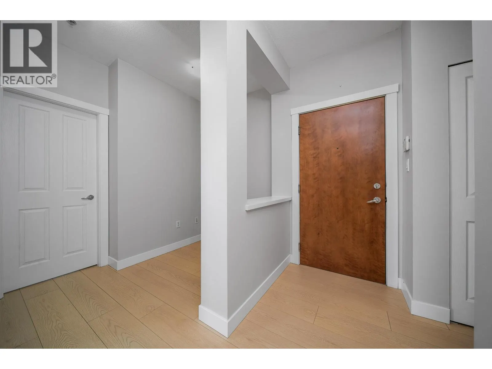 5403 5111 GARDEN CITY ROAD