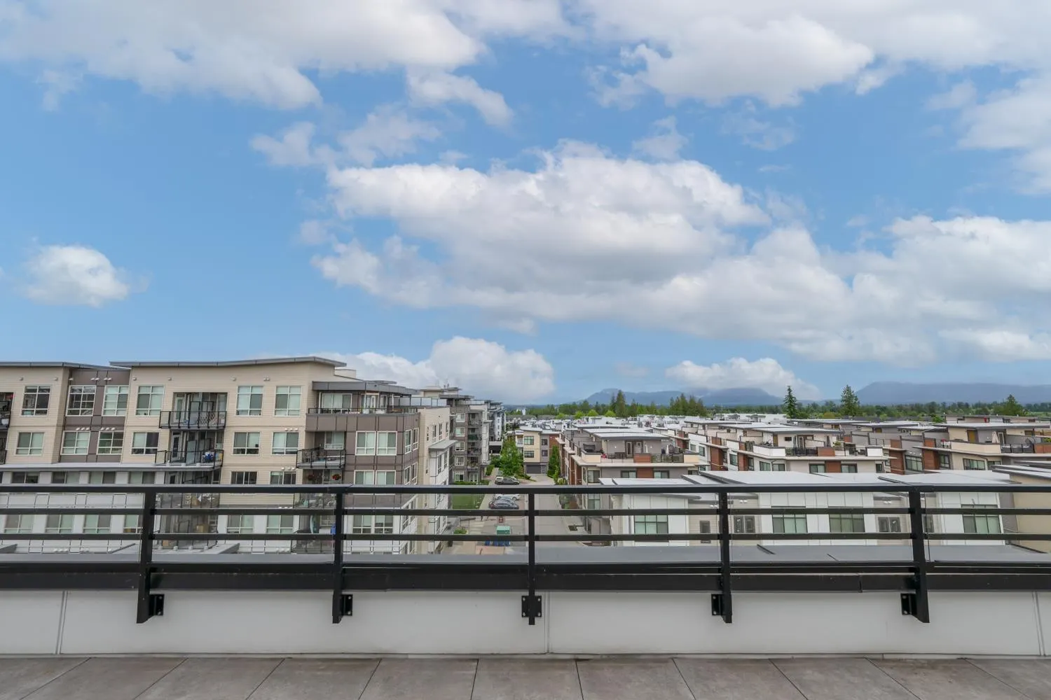 B606 20838 78B AVENUE